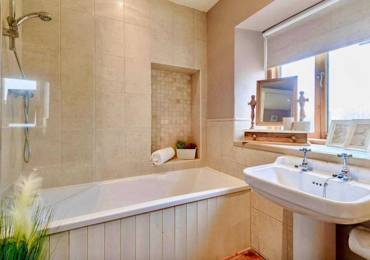Red Lion House Villa Hartington Esterno foto